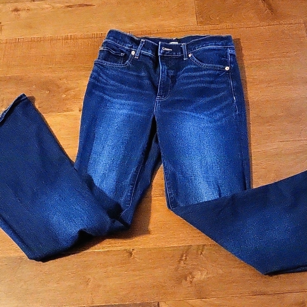 LIKE new Express Flare jeans size 6